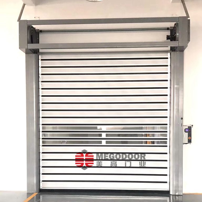 智能涡轮轨道硬质快速门:美学与性能的完美融合缩略图 智能涡轮轨道硬质快速门:美学与性能的完美融合缩略图