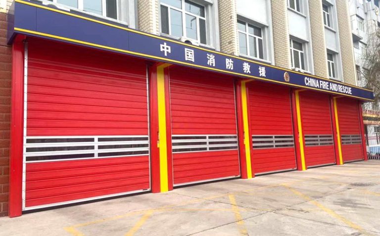 硬质快速门:消防车库不可或缺的安全卫士缩略图 硬质快速门:消防车库不可或缺的安全卫士缩略图